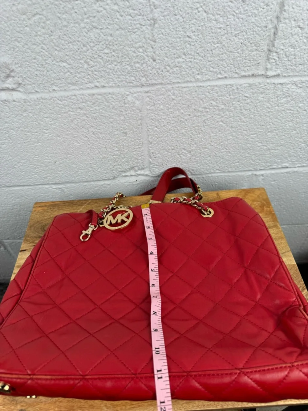 Michael Kors Red Leather Quilted Chain Shoulder Tote Bag Gold Hardware - Picture 15 of 16